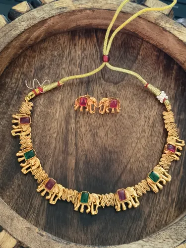 ELEPHANT NECKLACE 03